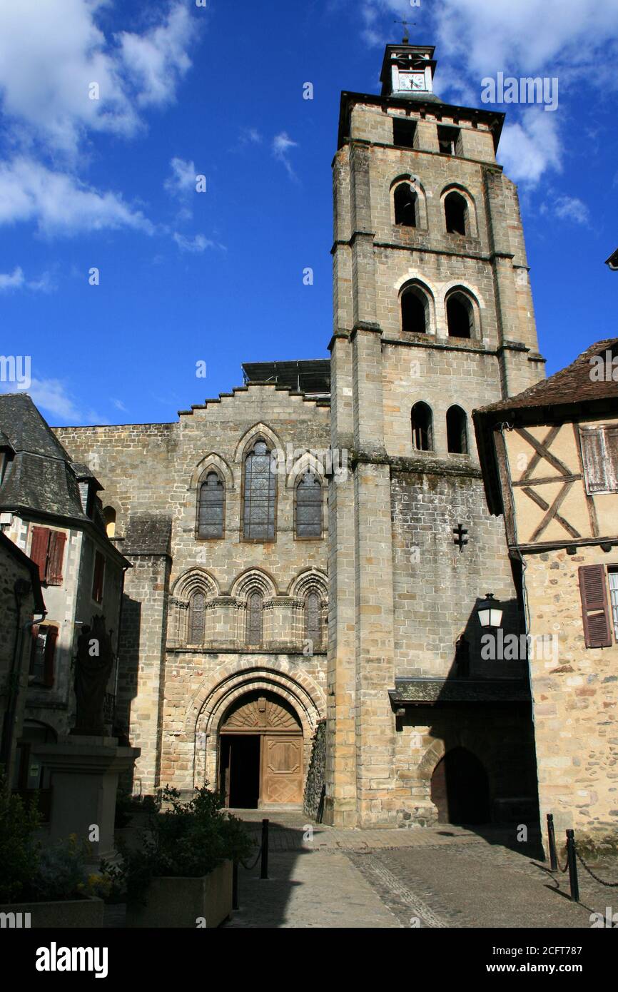 chiesa saint-pierre a beaulieu-sur-dordogne (francia) Foto Stock
