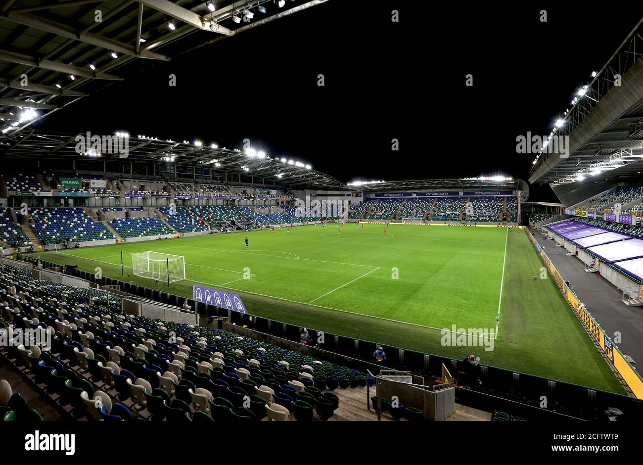 Una visione generale dell'azione durante la partita della UEFA Nations League Group 1, League B a Windsor Park, Belfast. Foto Stock
