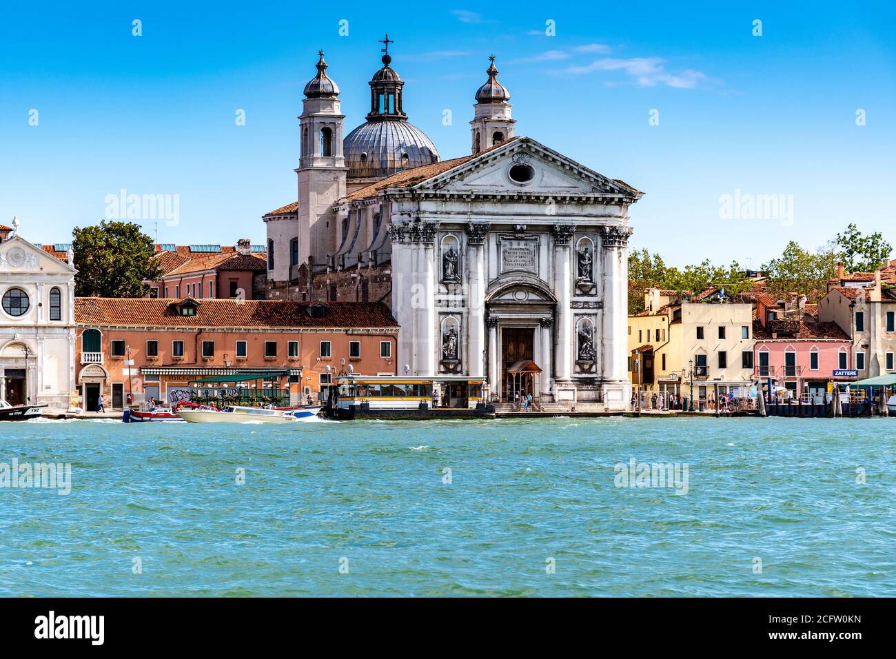 Venezia, Italia - 13 agosto 2019: Chiesa di Santa Maria del Rosario (conosciuta anche come i Gesuati) - una chiesa domenicana del XVIII secolo. Foto Stock