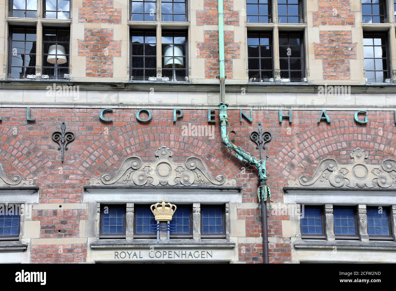 Dettaglio della facciata del famoso edificio reale di Copenhagen in Danimarca Foto Stock Dettaglio della facciata del famoso edificio reale di Copenhagen in Danimarca Foto Stock