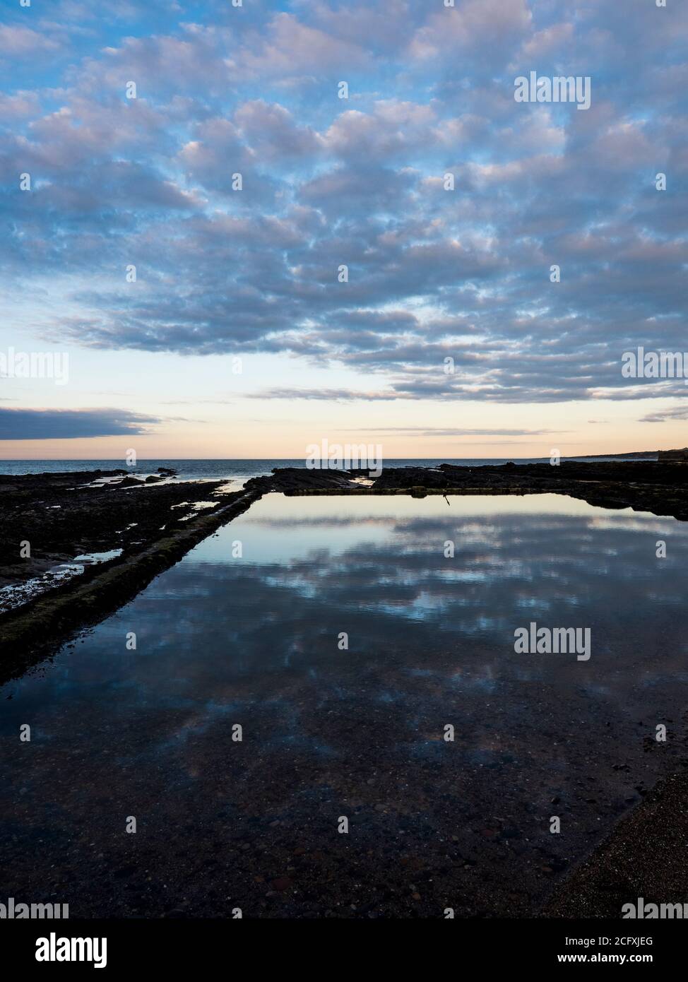 Tramonto a Castle Sands Beach, St Andrews, Fife, Scozia, Regno Unito, GB. Foto Stock