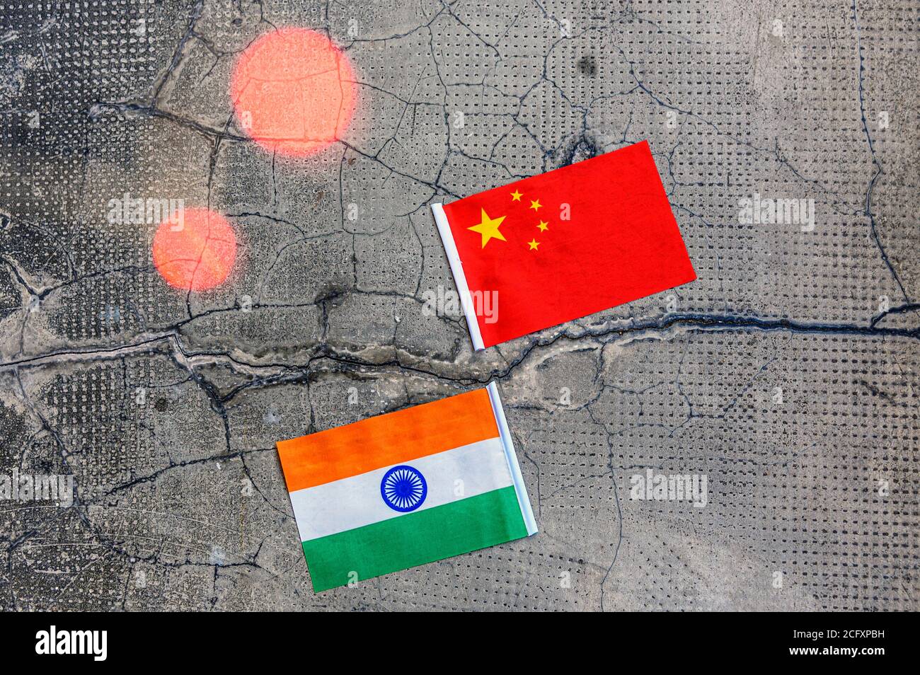 Norimberga, Germania. 06 settembre 2020. La Cina e l'India stanno nuovamente combattendo sul confine comune dell'Himalaya. Sia la Cina che l'India hanno rafforzato le loro truppe di confine. | utilizzo in tutto il mondo credito: dpa/Alamy Live News Foto Stock
