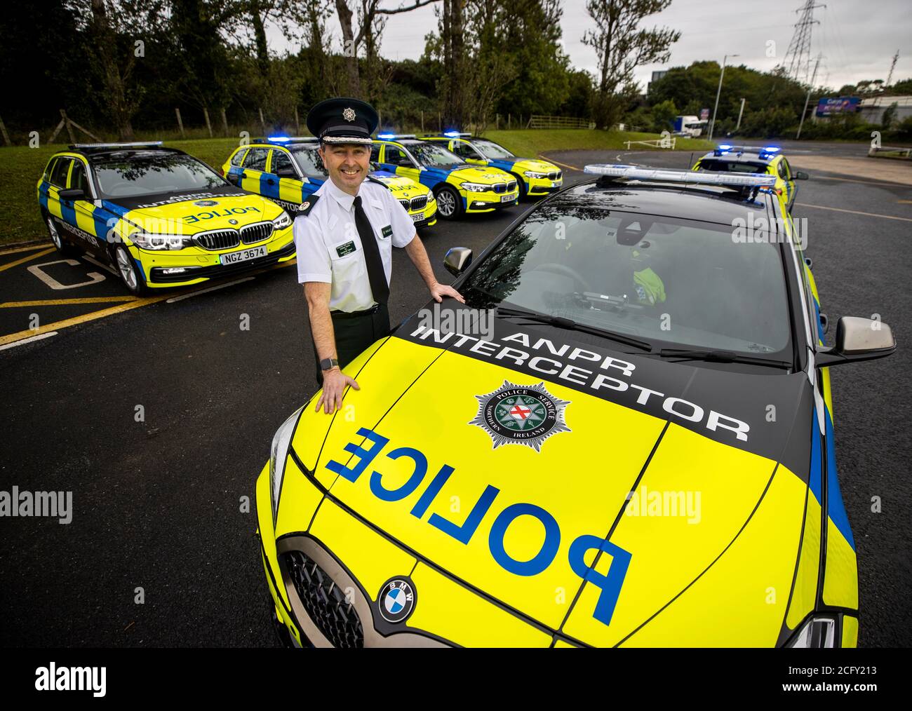 Assistente temporaneo Chief Constable Jonathan Roberts partecipa al lancio da parte del PSNI del nuovo team di intercetta del riconoscimento automatico della targa (ANPR) a Lisburn. Foto Stock