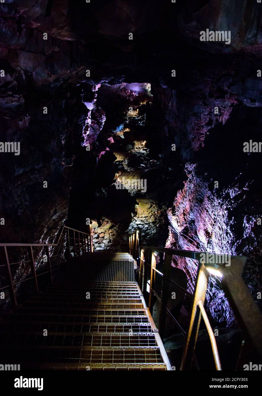 La grotta di Lava Tunnel, immenso tubo di lava nel sud dell'islanda Foto Stock