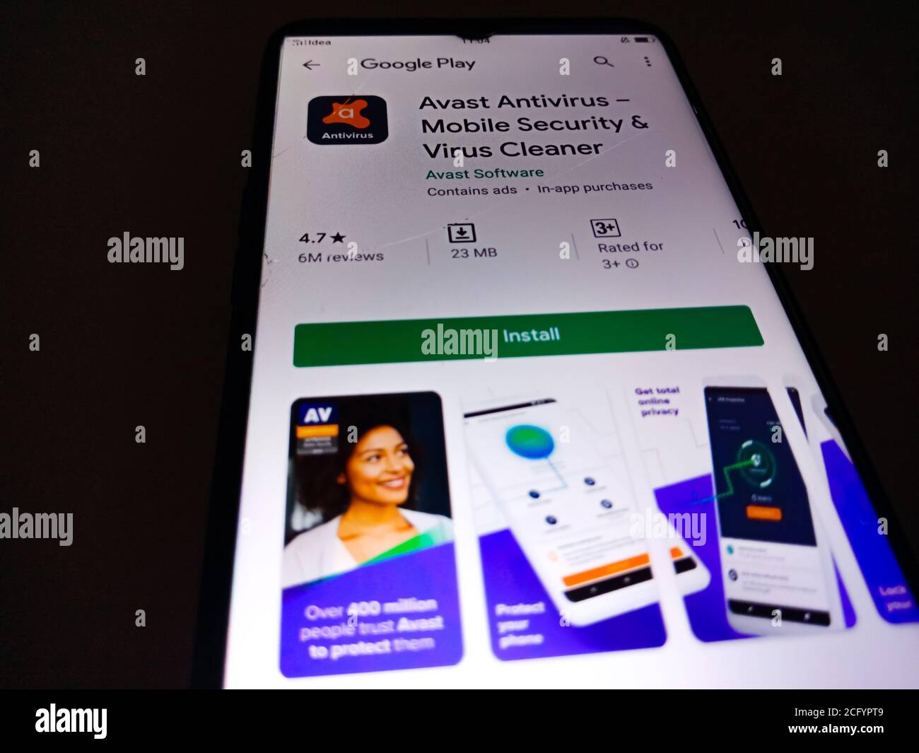 DISTRETTO KATNI, INDIA - 04 MAGGIO 2020: Avast antivirus mobile Security & virus cleaner software applicativo visualizzato sullo schermo dello smartphone isolato. Foto Stock