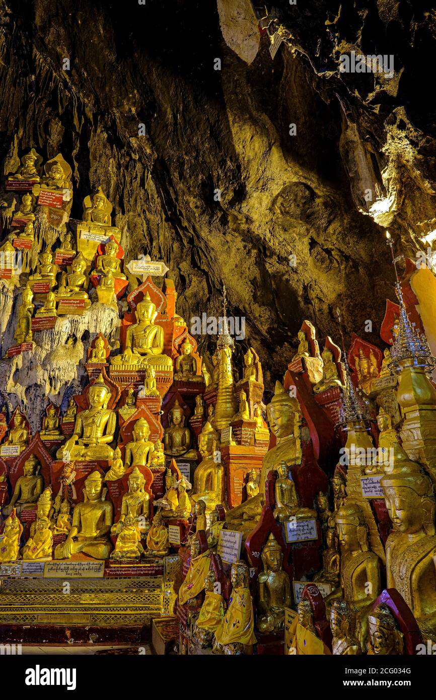 Myanmar (Birmania), Shan state, Pindaya, Shwe Oo min pagoda Foto Stock