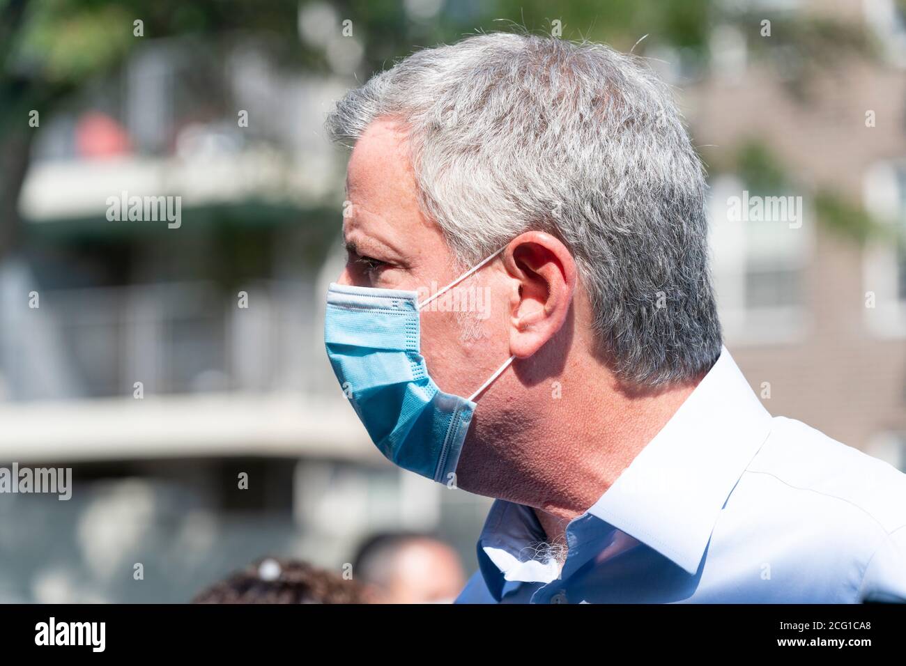 New York, NY - 8 settembre 2020: Il sindaco di Blasio visita il sito di test rapido degli ospedali NYC Health+ nel quartiere Soundview del Bronx Foto Stock