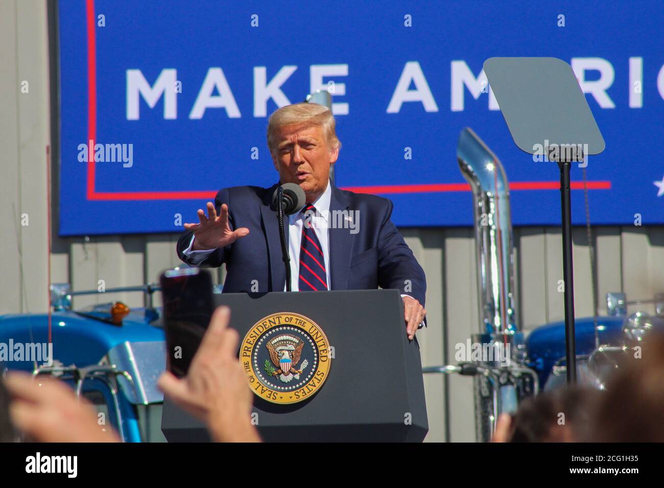 Il 45° presidente degli Stati Uniti Donald J. Trump parla ad un evento a Old Forge, Pa. Dove ha sbattuto il suo avversario Joe Biden, che è della zona. Foto Stock