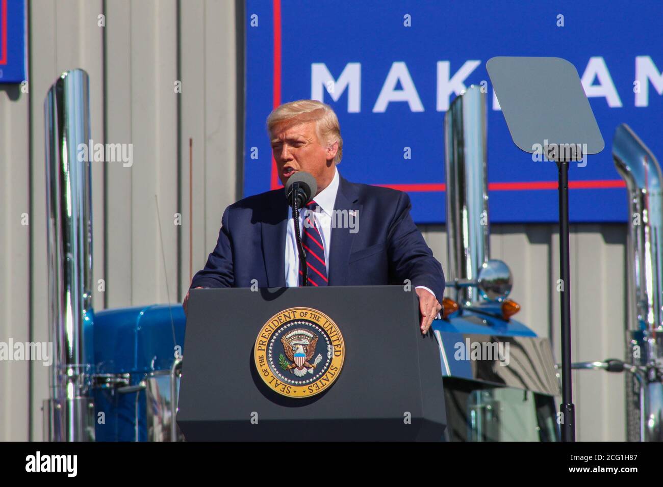 Il 45° presidente degli Stati Uniti Donald J. Trump parla ad un evento a Old Forge, Pa. Dove ha sbattuto il suo avversario Joe Biden, che è della zona. Foto Stock