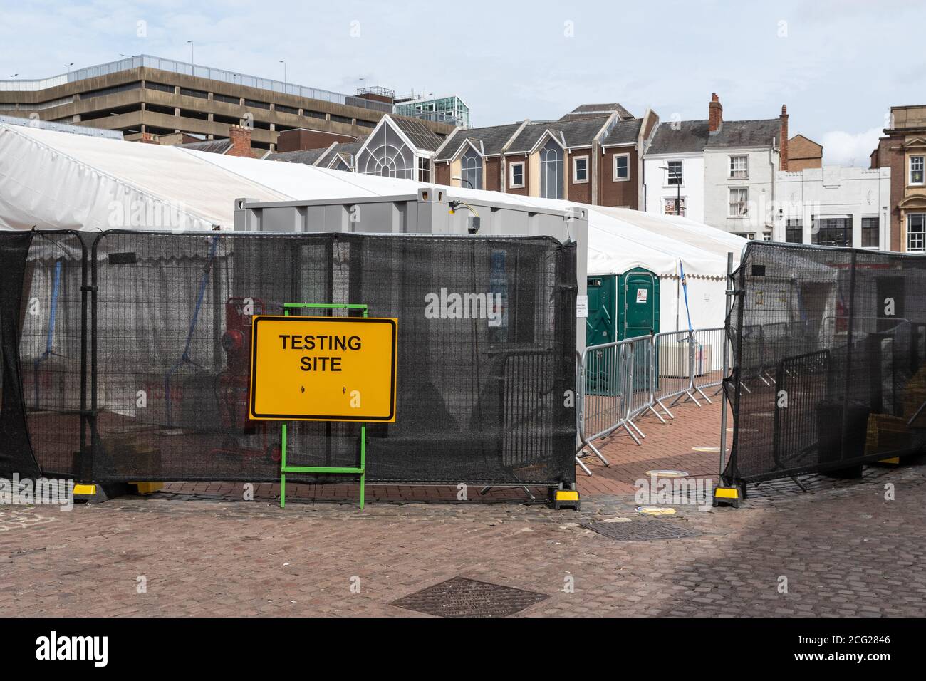 Centro di test Walk-in Covid 19, Market Square, Northampton, Regno Unito Foto Stock