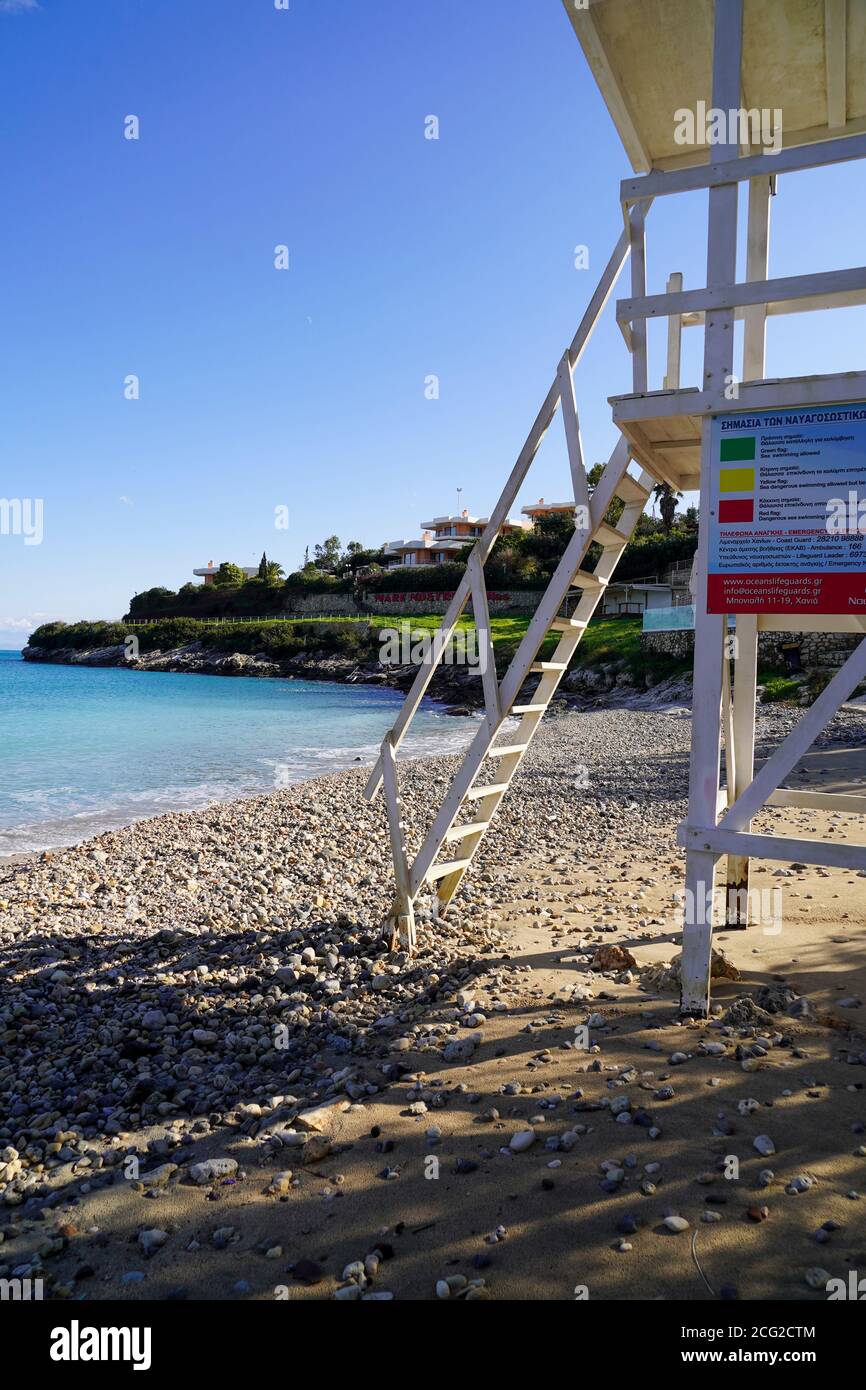 Stazione bagnino sulla spiaggia di Chania, Creta, Grecia Foto Stock