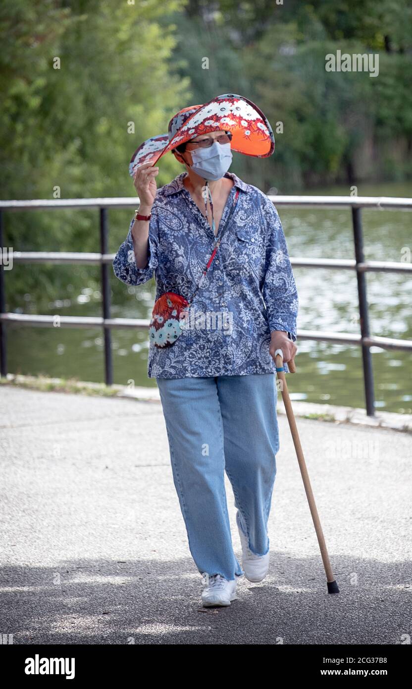 Cappello chirurgico immagini e fotografie stock ad alta risoluzione - Alamy