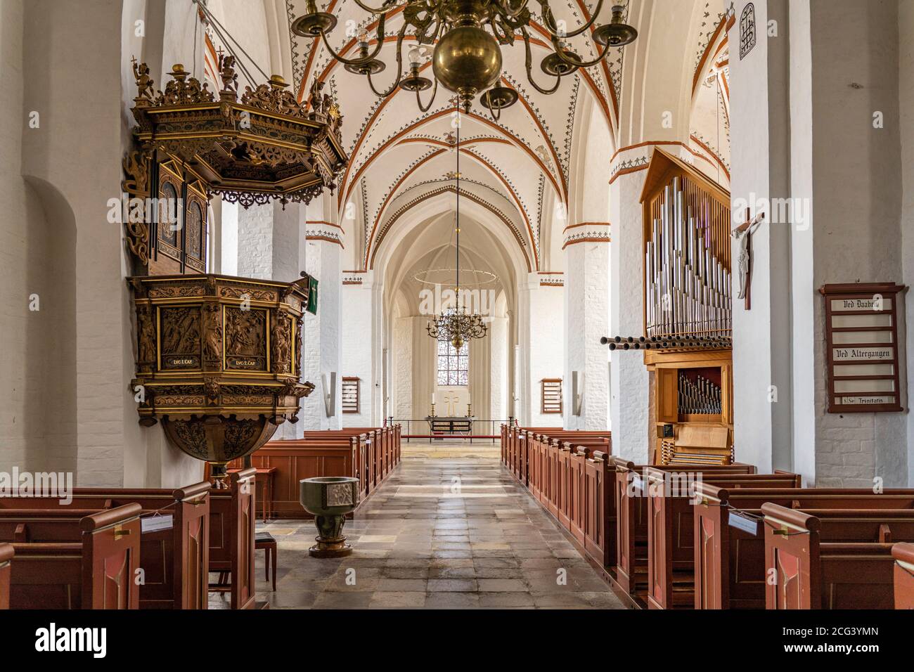 Hans Kirke im Hauptort Stege, Insel Mön, Dänemark, Europa | Chiesa di Stege o Chiesa di Sankt Hans interiore, Stege, isola di Moen, Denmar Foto Stock