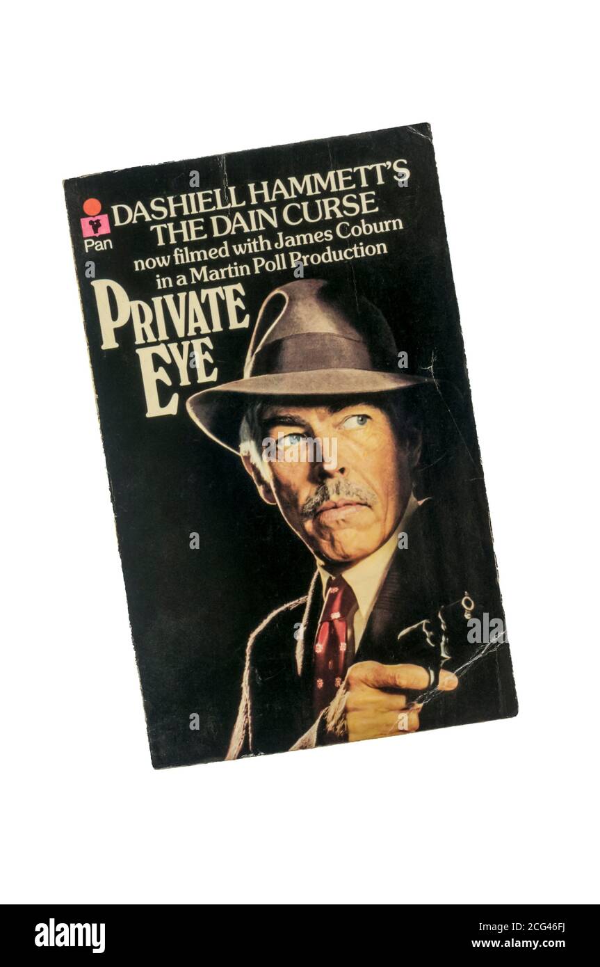 Una vecchia copia cartacea della maledizione di Dain di Dashiell Hammett. Pubblicato per la prima volta nel 1929 e girato come serie TV Private Eye nel 1978. Foto Stock