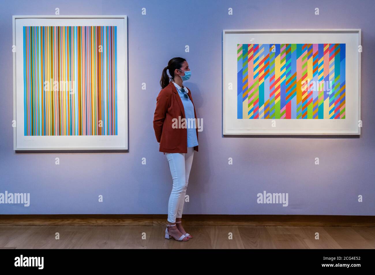 Londra, Regno Unito. 09 settembre 2020. Bridget Riley, June, est £10-15,000 and other works - Christie's London preview of multiple sales of artworks from the 20th Century. Credit: Guy Bell/Alamy Live News Foto Stock