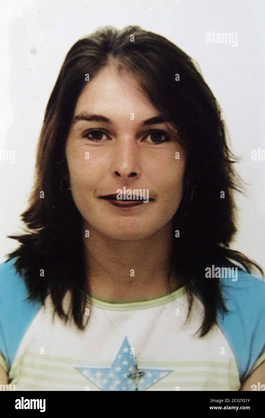 Undated Collect picture di Colleen Chudley che è stato trovato pugnalato a morte in gennaio, l'anno scorso a casa sua in Devon, e che il ragazzo, ex soldato Paul Dalaney, è stato in Exeter Crown Court, dopo aver invocato colpevole per la sua macellazione per motivi di responsabilità ridotta. * la CORTE ha sentito il sig. Delaney, 30, Che ha servito nella guerra del Golfo con l'artiglieria reale e sostiene che sta soffrendo dalla sindrome della guerra del Golfo, ha usato tre coltelli per uccidere 27-year-old Colleen Chudley con fino a 40 ferite di pugnale nella sua casa a Silverton, Devon, il 16 2001 gennaio. Alla giuria è stata detta la signora Chudley, con la quale Foto Stock