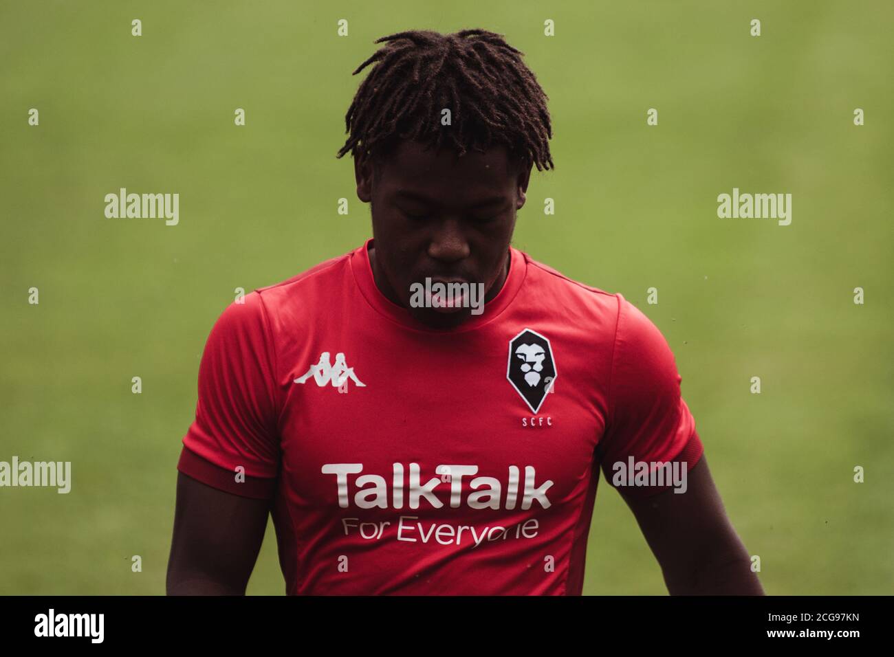 Brandon Thomas-Asante, calciatore professionista inglese che gioca come un futuro per Salford City. Foto Stock