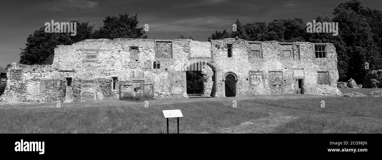 Le rovine del Priorato di Thetford, uno dei più importanti monasteri dell'Anglia Orientale, la città di Thetford, Norfolk, Inghilterra, Regno Unito Foto Stock