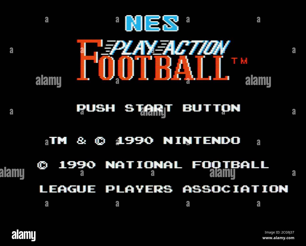 NES Play Action Football - Nintendo Entertainment System - NES Videogioco - solo per uso editoriale Foto Stock