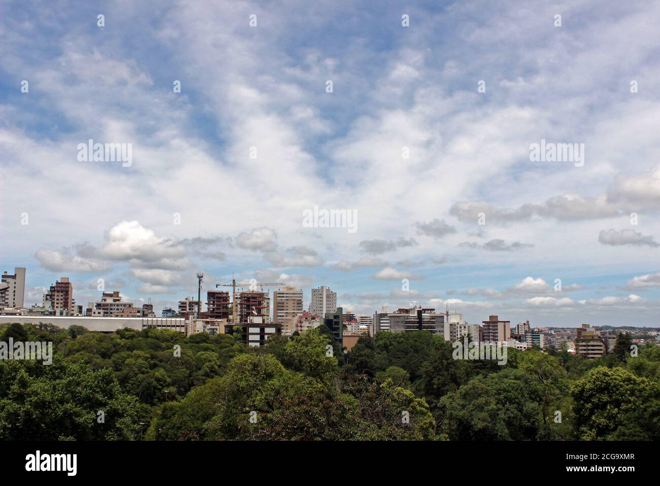 Viste parziali delle città all'interno dello stato del Rio Grande do sul, lo stato più meridionale del Brasile. Foto Stock