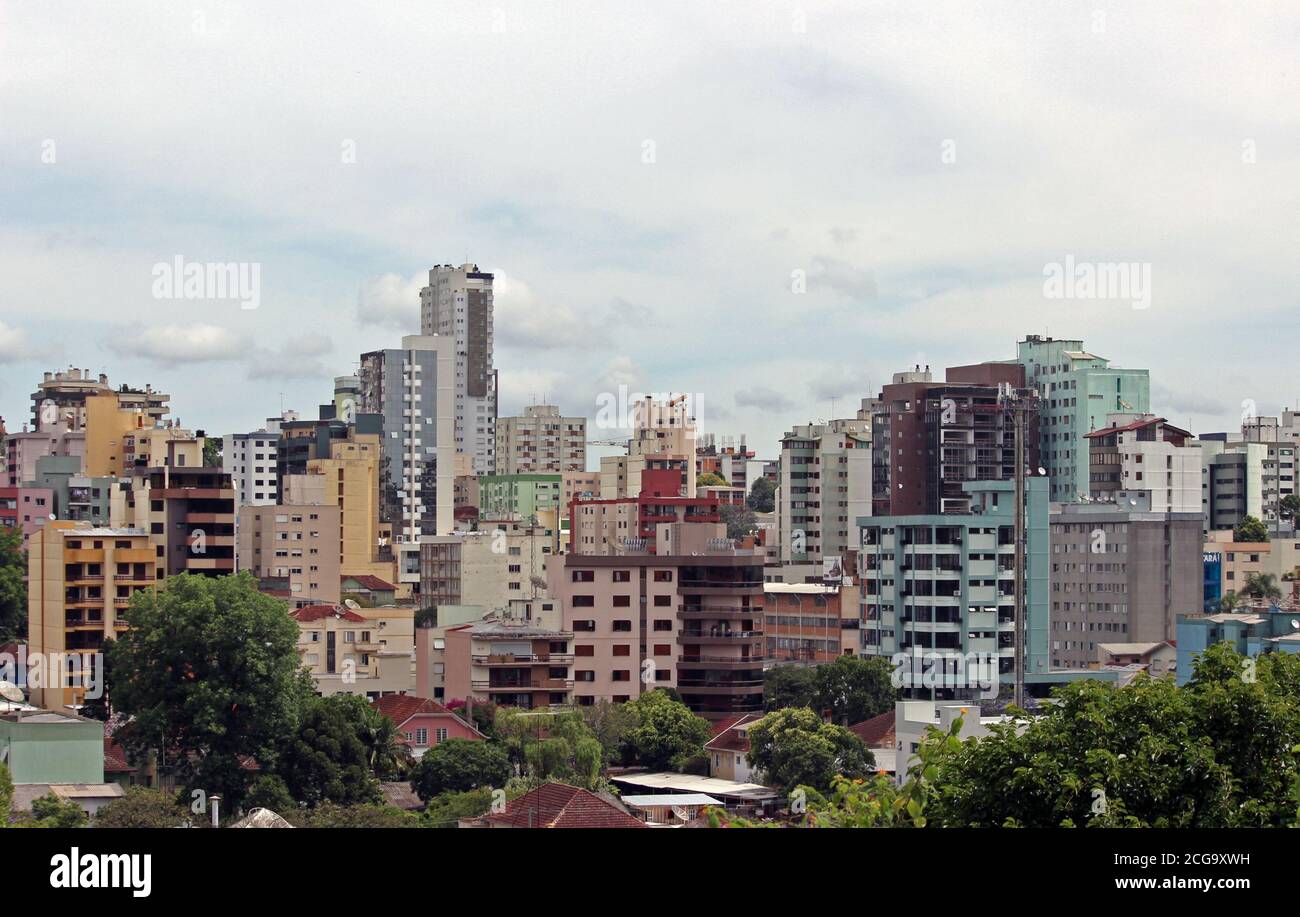 Viste parziali delle città all'interno dello stato del Rio Grande do sul, lo stato più meridionale del Brasile. Foto Stock