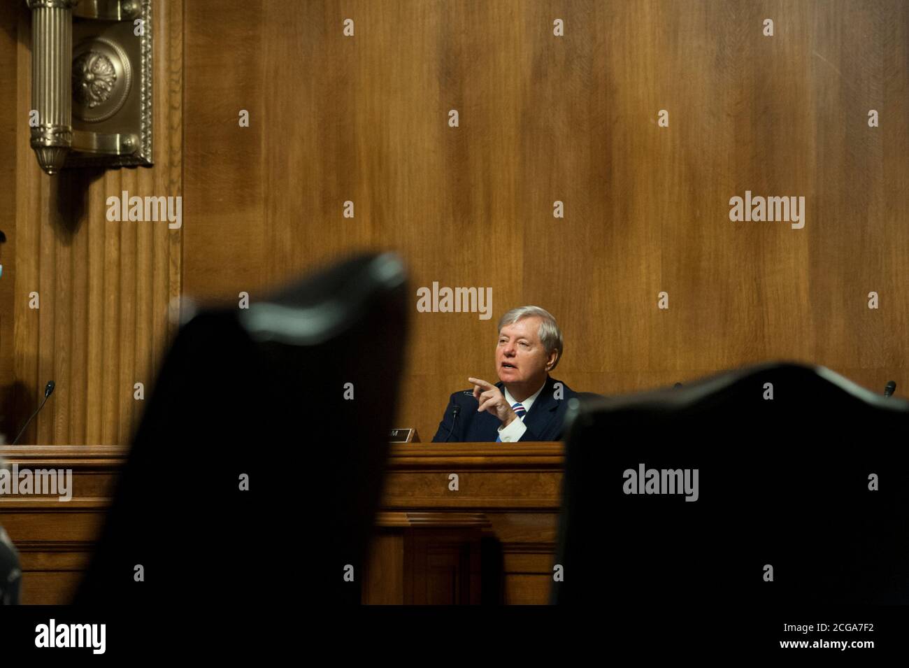 Washington, Stati Uniti d'America. 09 settembre 2020. Il senatore degli Stati Uniti Lindsey Graham (Repubblicano della Carolina del Sud), Presidente del Comitato giudiziario del Senato degli Stati Uniti, sovrintende a un'audizione delle candidature presso il Dirksen Senate Office Building di Capitol Hill a Washington, DC., mercoledì 9 settembre 2020. Credit: Rod Lamkey/CNP | Usage worldwide Credit: dpa/Alamy Live News Foto Stock