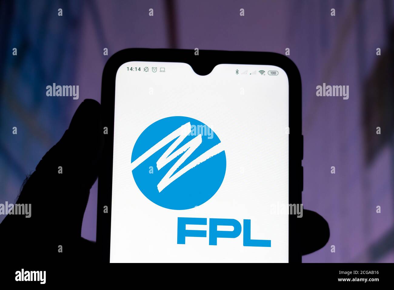 Brasile. 19 agosto 2020. In questa illustrazione è illustrato il logo FPL (Florida Power and Light Company) visualizzato su uno smartphone. Credit: Rafael Henrique/SOPA Images/ZUMA Wire/Alamy Live News Foto Stock