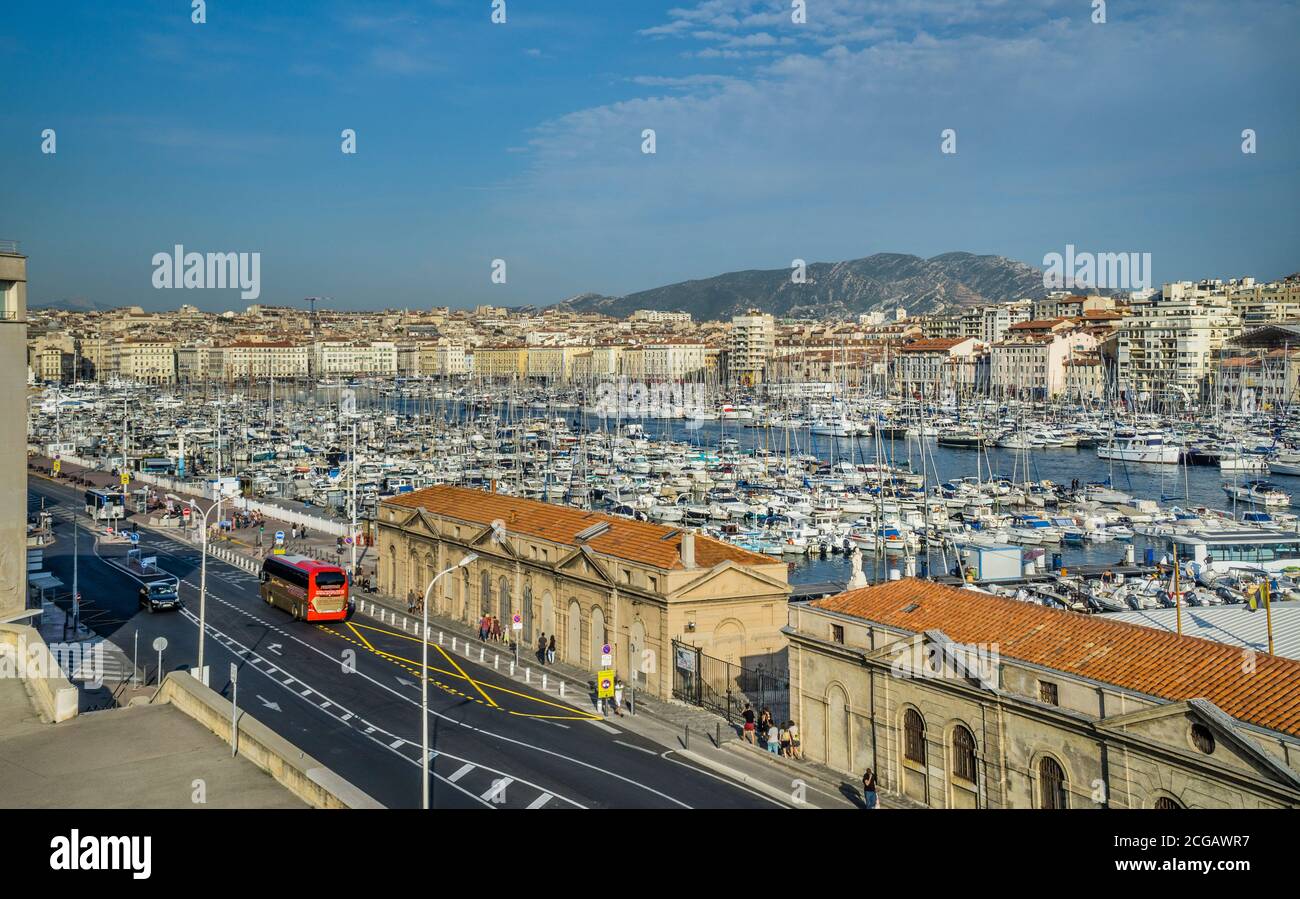 Vieux Port, il Vecchio Porto di Marsiglia e Avenue Vaudoyer e Quai du Port, Bouches-du-Rhône, Francia meridionale Foto Stock