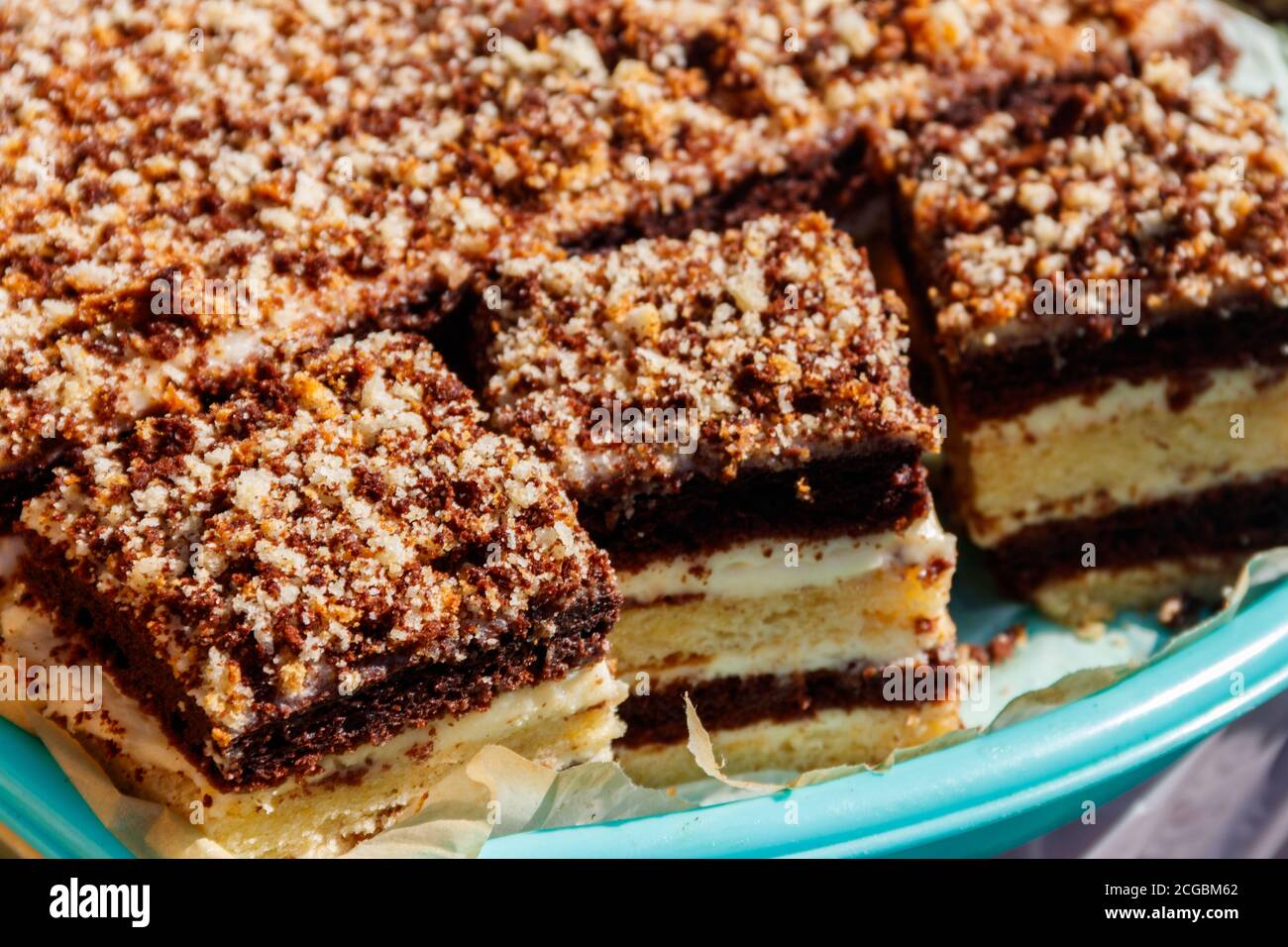 Gustosa torta fatta in casa a strati primo piano Foto Stock