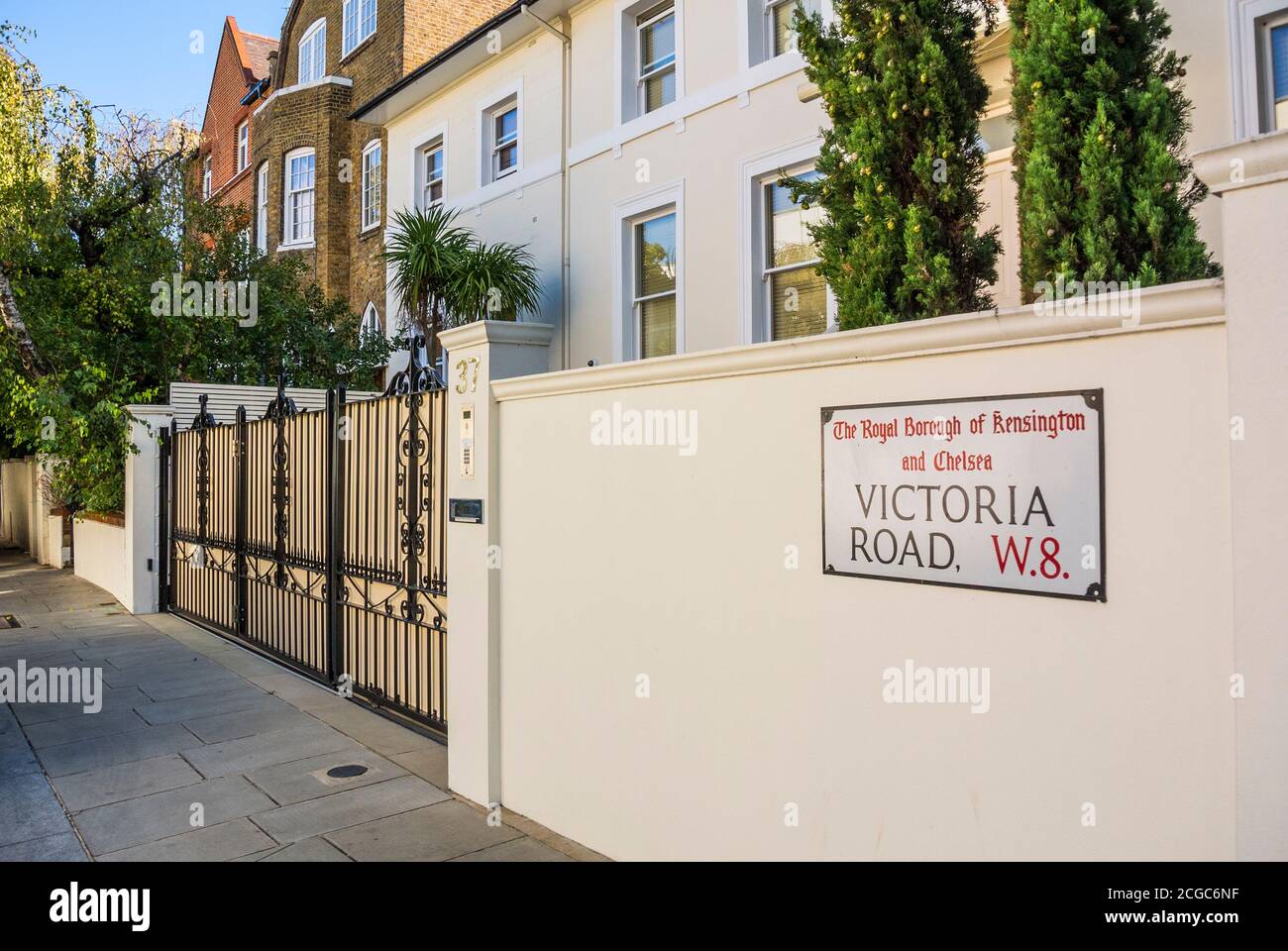 Victoria Road, Kensington, Londra Foto Stock