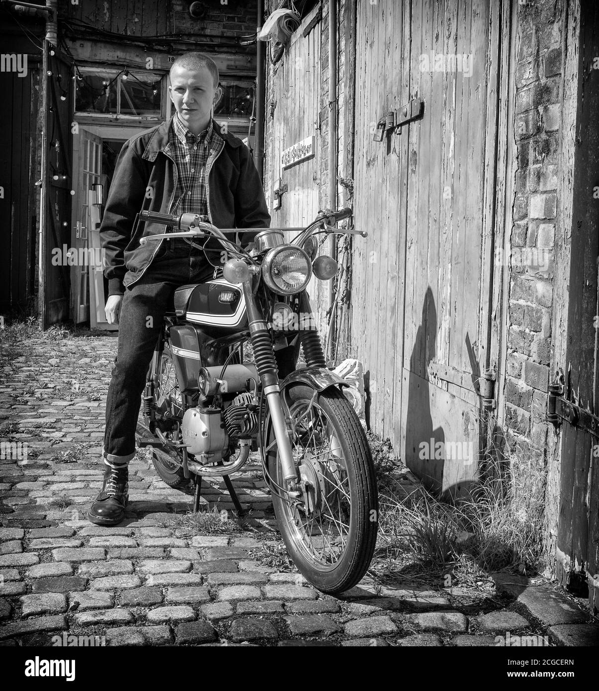 Cultura giovanile anni '70 - Bolt Motorcycles - Stoke Newington - Londra - Regno Unito Foto Stock