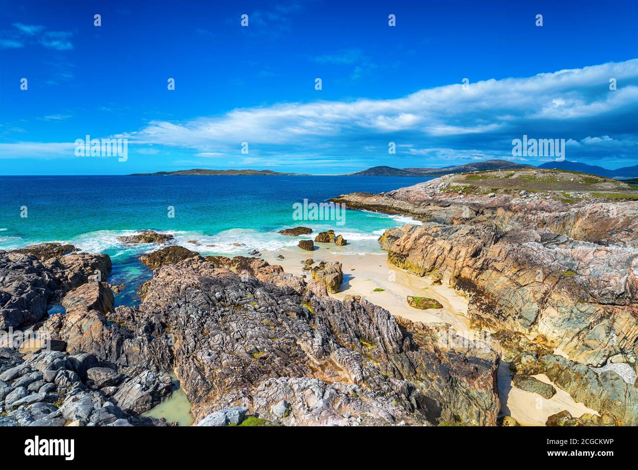 Insenature rocciose a Seilebost sull'isola di Harris in Le Ebridi esterne della Scozia Foto Stock