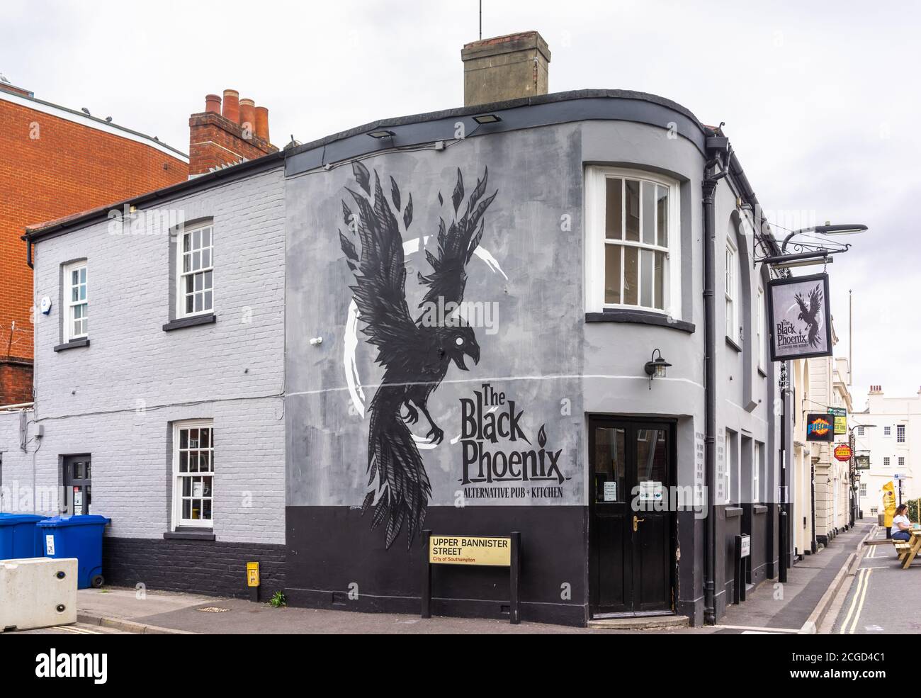 The Black Phoenix alternative Bar / Pub a Bedford Place nel centro della città di Southampton, Inghilterra, Regno Unito Foto Stock