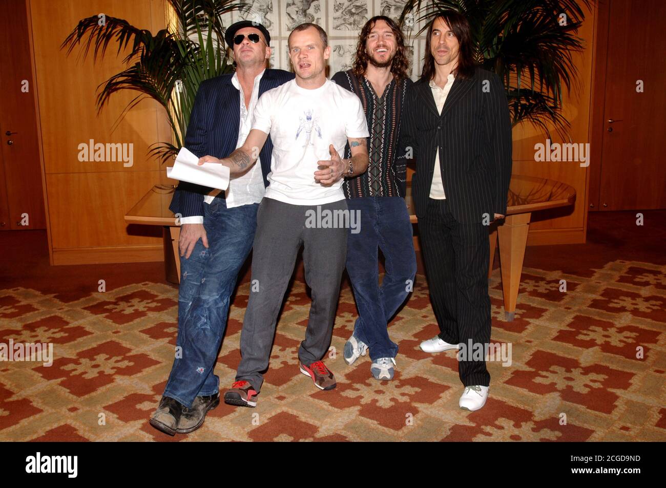 Milano Italia 28/04/2006 , sessione fotografica dei peperoncini rossi al Four Season Hotel : Chad Smith, Flea, John Frusciante, Anthony Kiedis Foto Stock