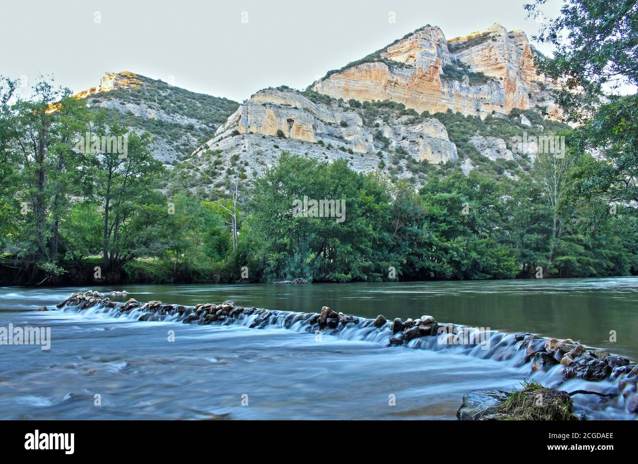 Río Ebro - Pesquera de Ebro Foto Stock