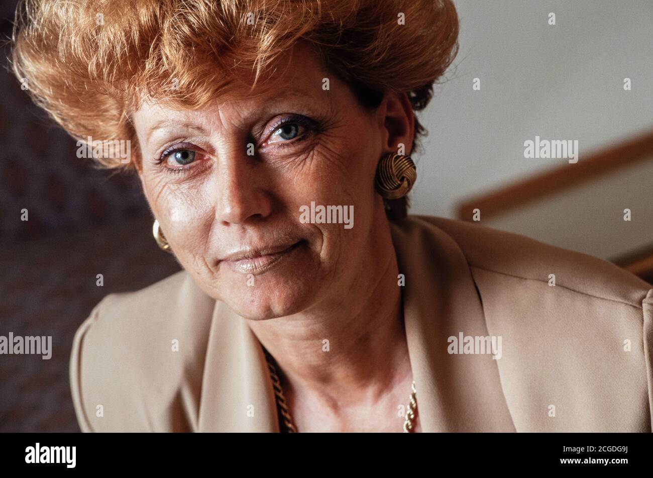 Margaret Morrissey portavoce della Confederazione Nazionale delle Associazioni dei Capi insegnanti fotografata a casa sua nel Dorset. 03 giugno 1994. Foto: Neil Turner Foto Stock