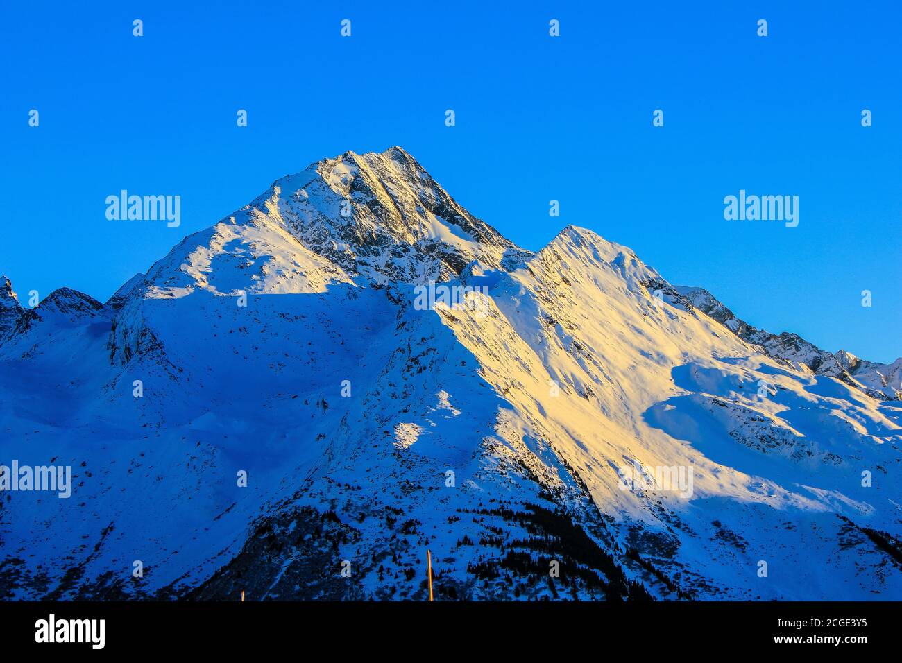 Vista sulle montagne sopra la Plagne, Francia Foto Stock
