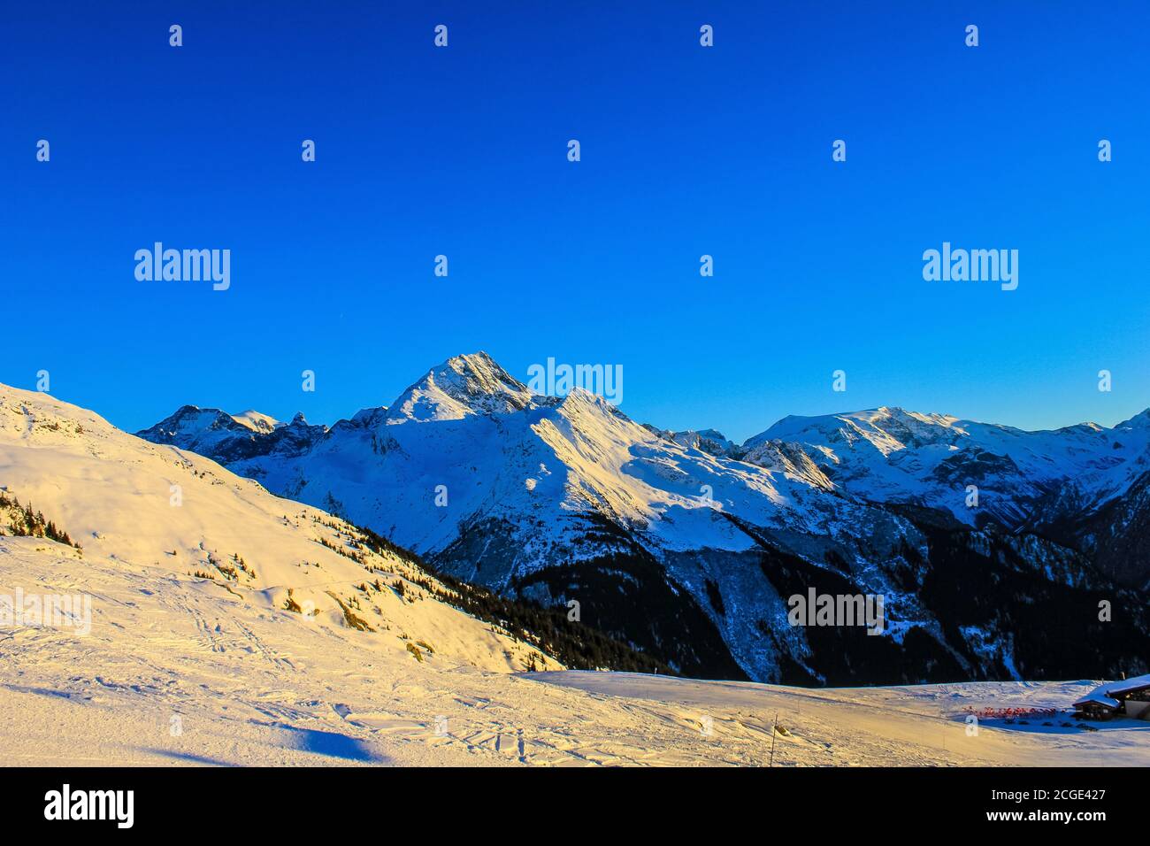 Vista sulle montagne sopra la Plagne, Francia Foto Stock