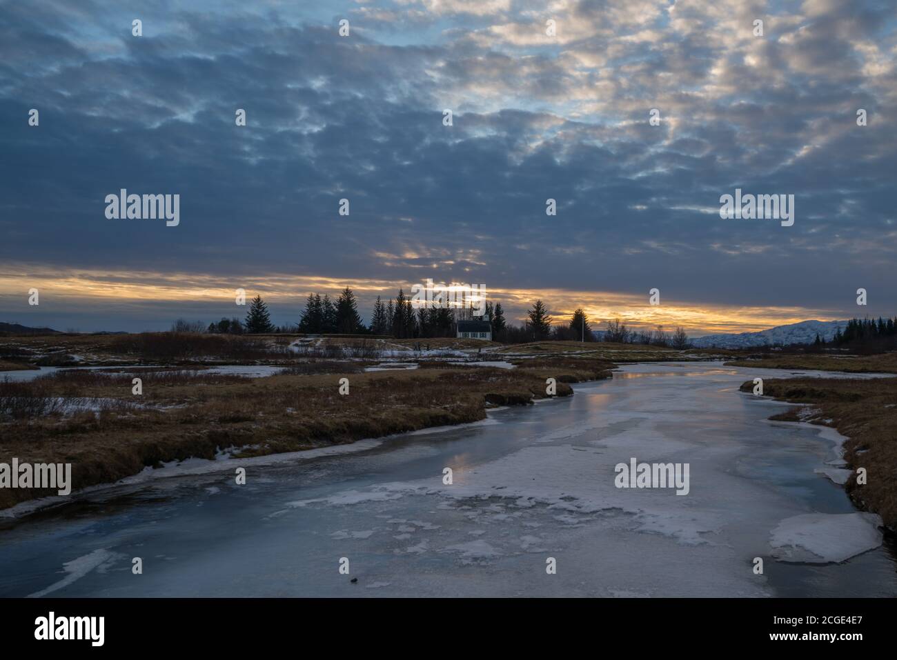 Parco Nazionale di Þingvellir fiume ghiacciato Foto Stock