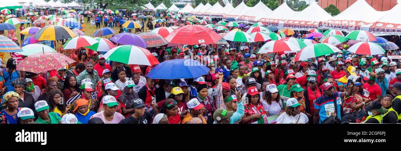 Elezioni del governo dello stato di Edo 2020. Campagna femminile PDP con Governatore e Vice Governatore moglie Foto Stock