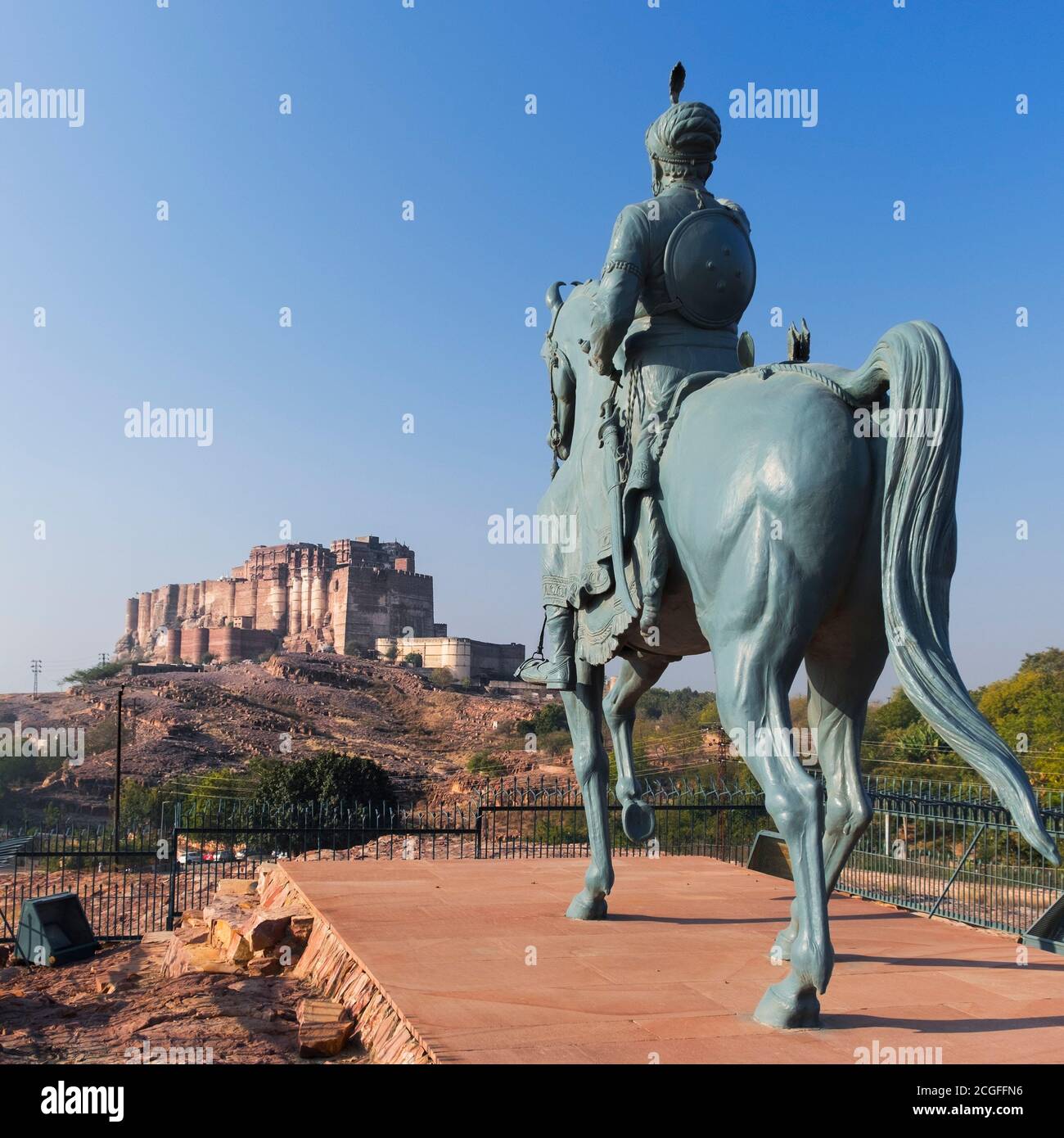 Maharaja Jaswant Singh statua e Mehrangarh Fort Jodhpur Rajasthan India Foto Stock