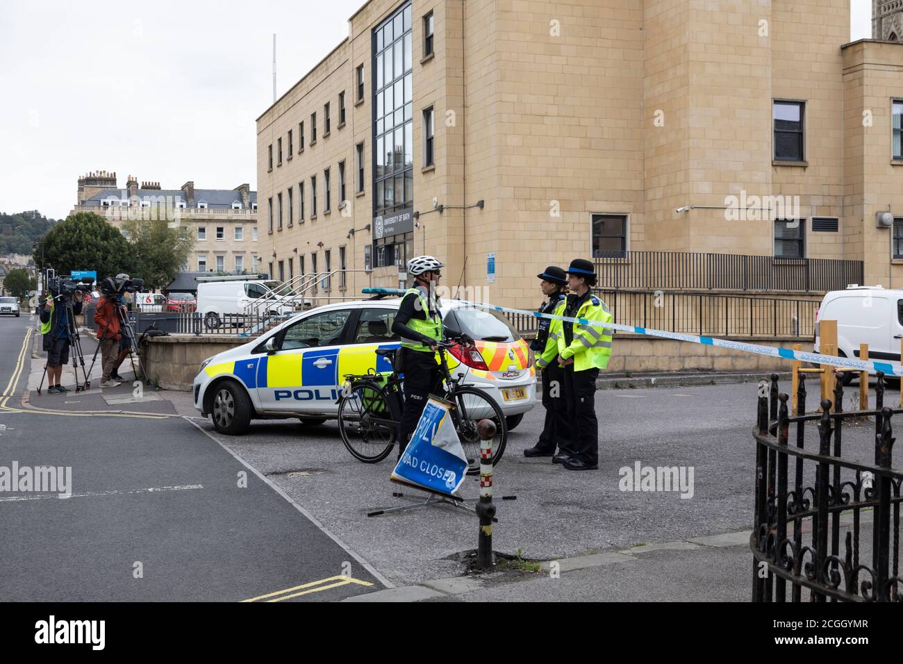 Bath, Regno Unito. 11 Settembre 2020 Ufficio di smistamento Royal Mail a Bath cercato dalla polizia su 'pacchetti viziosi'. Jane Tregelles/Alamy Credit: Jane Tregelles/Alamy Live News Foto Stock