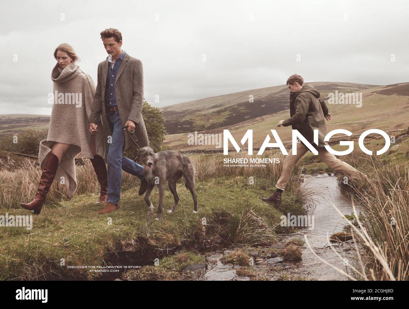 2010S UK Mango Magazine annuncio pubblicitario Foto Stock