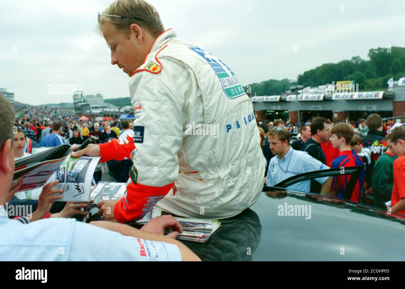 Immagine di archivio: British Touring Car Championships a Brands Hatch il 31 agosto 1998, immagine scannerizzata da colore negativo. Foto Stock