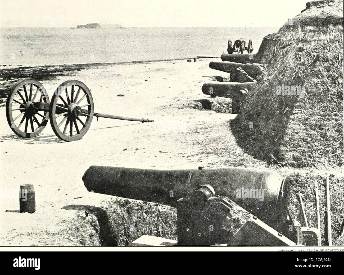 . La storia fotografica della Guerra civile : in dieci volumi . it. Comando di Richard Taylors,(Inuboat Diana. Perdite: Union, 89Killed, 158 feriti, 30 dispersi; con-Fed.^ 12 a M:i.v 4.-Assedio di Suffolk, Virginia Union.Troops of tile Army of irgiuia andDe])artment of North Carolina; con-Fed. James Longstrects COM-mand. Perdite: Unione, 41 morti. 202 feriti; Confed., 500 morti e feriti, 400 catturati. Dal 17 al 2 maggio.- spedizione di Griersons dalla Grange, Ten., a Baton Rouge, la.Union, 6 e 7 maggio 111. CAV., 2d IowaCAV.; Confed., staccamenti di CAV. E protezioni Home. Perdite: Unione, 3 morti, 7 feriti, Foto Stock