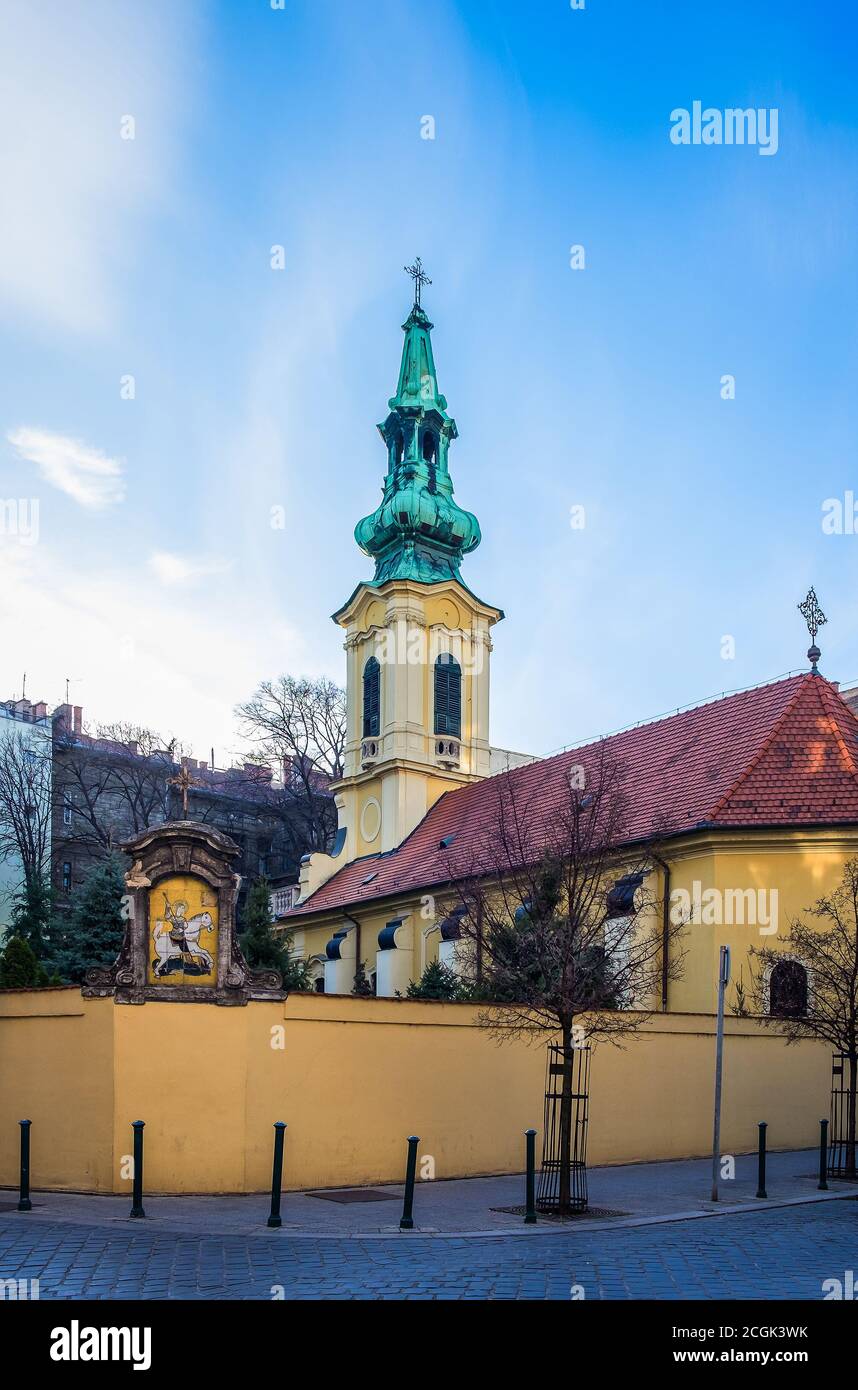 Budapest, Ungheria, marzo 2020, vista della Chiesa ortodossa serba di San Giorgio Foto Stock
