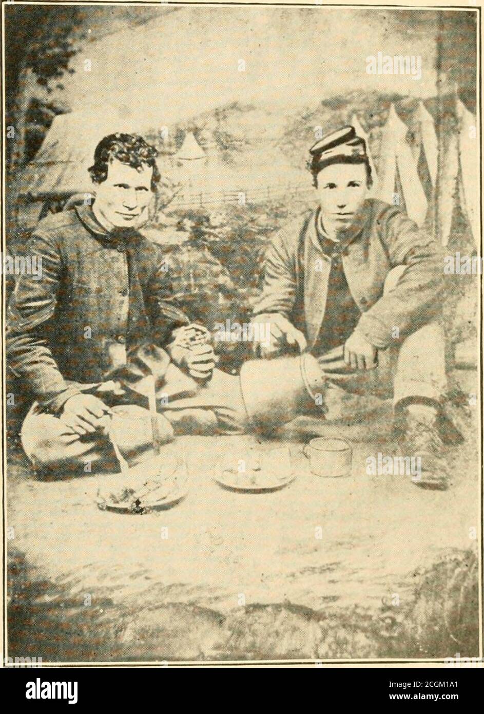. Storia della ventitreesima fanteria volontaria della Pennsylvania, Birneys Zouaves : tre mesi e tre anni di servizio, Guerra civile .. . JOHN F. KEEN, COMPAGNIA SERGENTE G. PENNSYLVANIA VOLONTARIATO FANTERIA. 73 l'alba, essendo una delle marce più faticose immaginabili, ma è stata portata da tutti senza mormorio. Il secondo Rhode Island e il Settimo Massachusetts sono stati ordinati in avanti a Turkey Bridge, eat mezzogiorno, il 30 ° istante, Abercrombies brigade nella stessa direzione.at tra 3 e 4 P. M. sono stato diretto dal generale McClellan Tomove verso Malvern Hill, e l'attacco del nemico in fianco dovrebbe theysucc Foto Stock