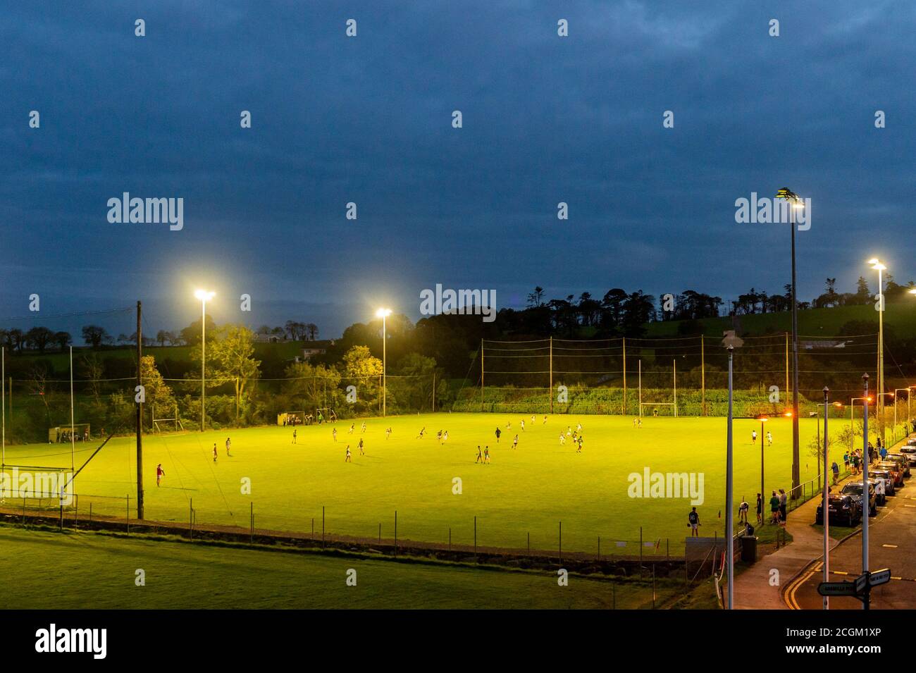 Clonakilty, West Cork, Irlanda. 11th Set, 2020. Clonakilty ha giocato stasera Clann na Ngael nella Junior 3rd Football League, mentre la sera era in programma. Credit: AG News/Alamy Live News Foto Stock