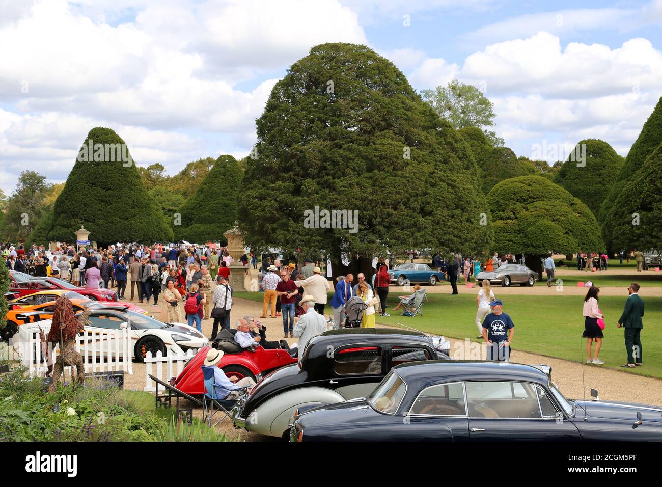 Future Classics e Alvis Car Club Display, Concours of Elegance 2020, Hampton Court Palace, Londra, Regno Unito, Europa Foto Stock