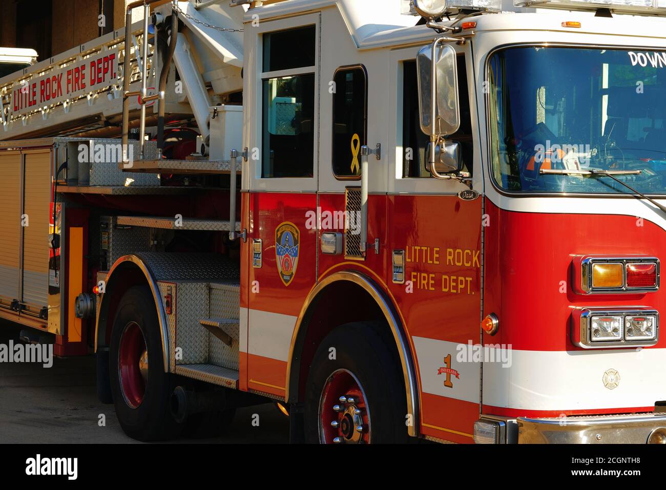 Camion dei vigili del fuoco rossi del reparto dei vigili del fuoco di Little Rock, Arkansas, Stati Uniti. Foto Stock